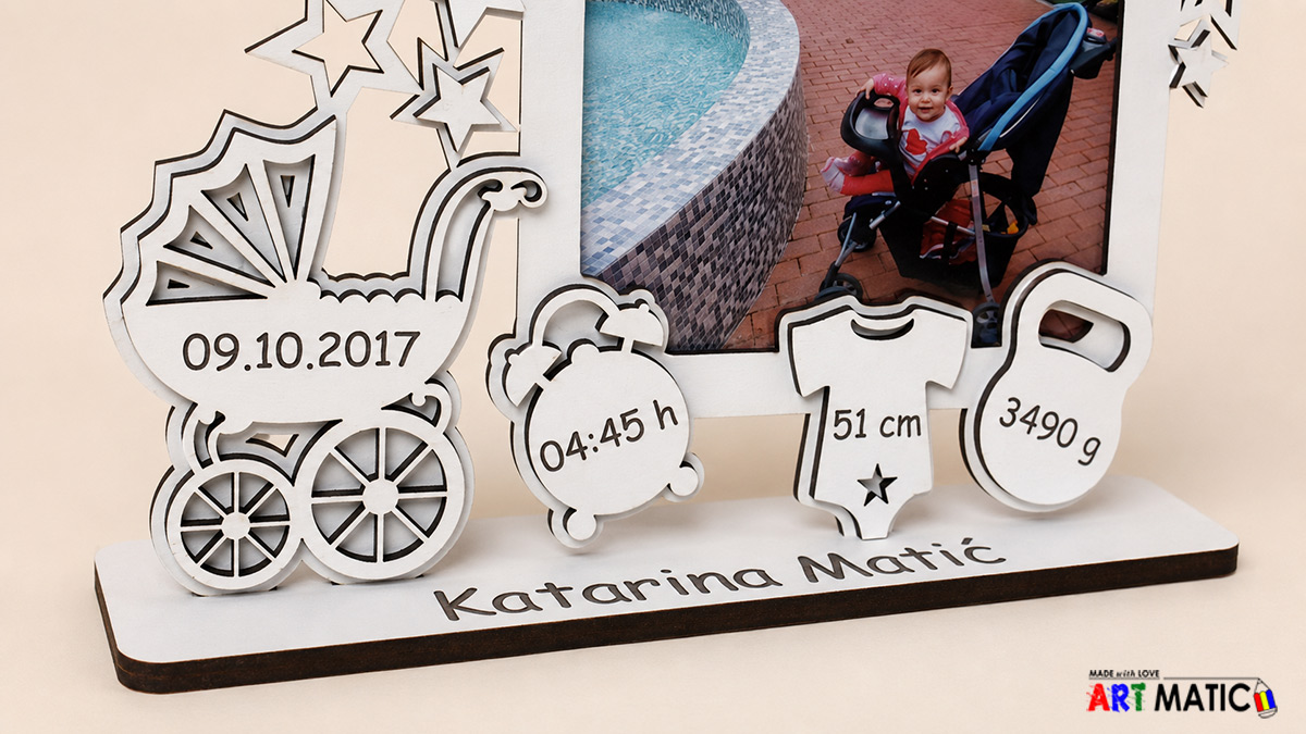 Personalizirani poklon za bebu s podacima o rođenju Personalizirani poklon za bebu s vremenom rođenja, visinom i težinom