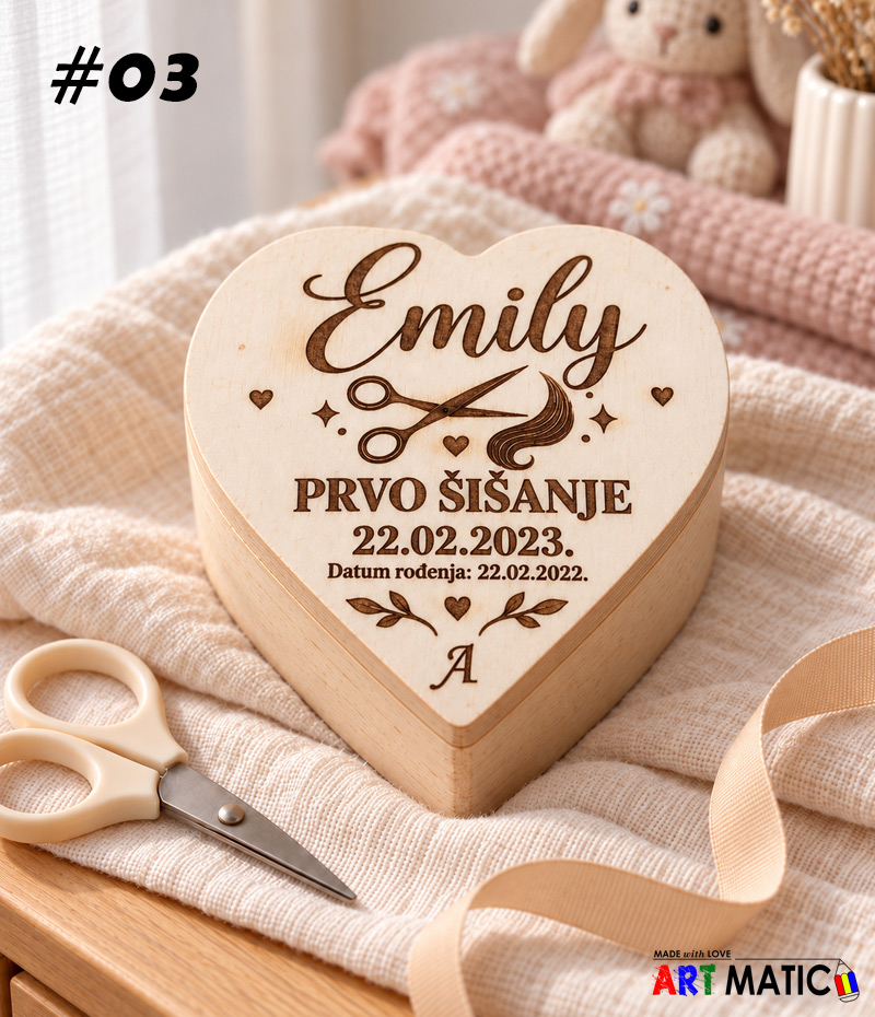 Uspomena na prvo šišanje Emily – drvena kutijica #03 Drvena kutijica u obliku srca za uspomenu na prvo šišanje, s graviranim imenom Emily, datumima i ukrasnim grančicama – dizajn 03.